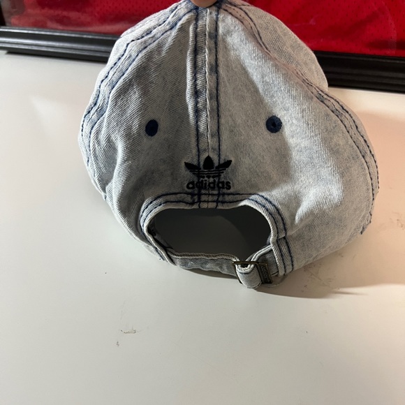 Adidas hat - Picture 3 of 3